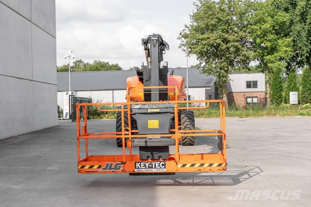 JLG 1250 AJP Teleskopbühnen