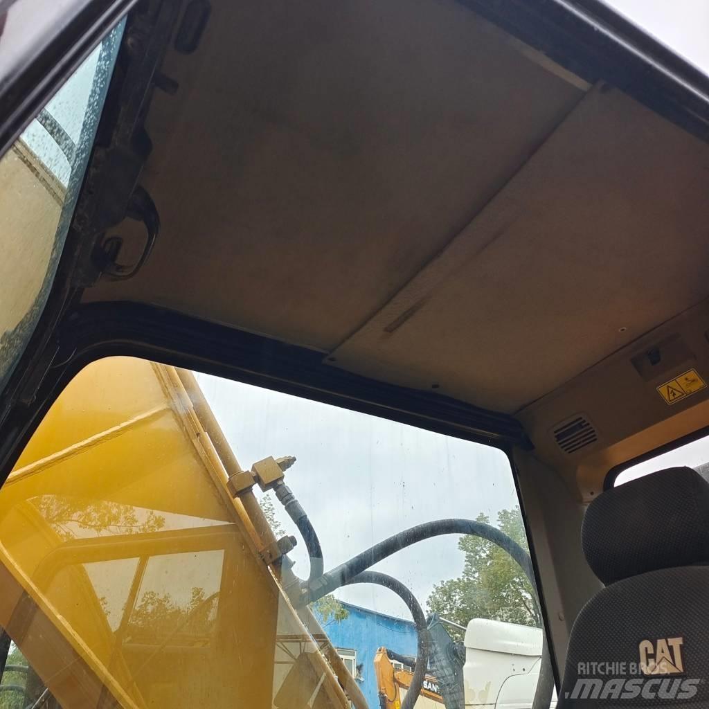 CAT 320 D Raupenbagger