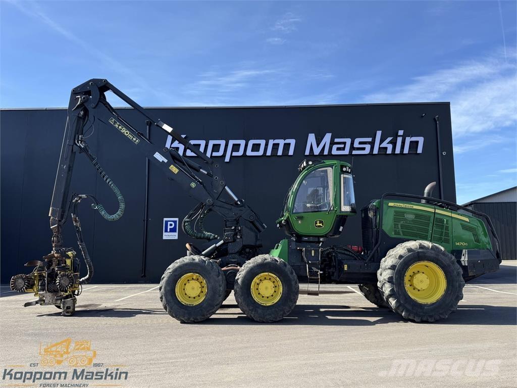 John Deere 1470G Harvester