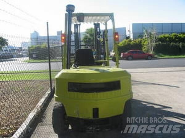 Mitsubishi FD45 Heftrucks overige