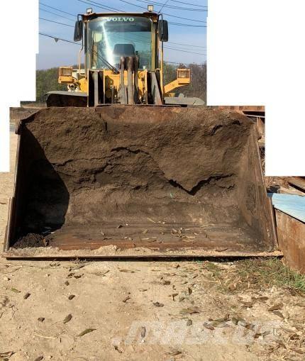 Volvo L 120 E Radlader