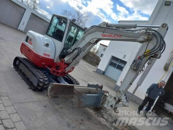 Takeuchi TB 240 DPF Minibagger < 7t