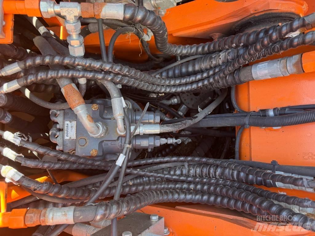 Doosan DX 170 W Mobilbagger