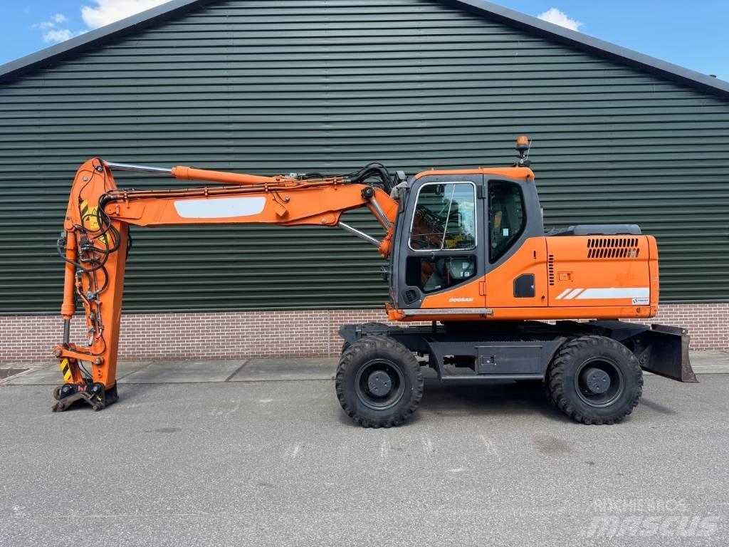 Doosan DX 170 W Mobilbagger