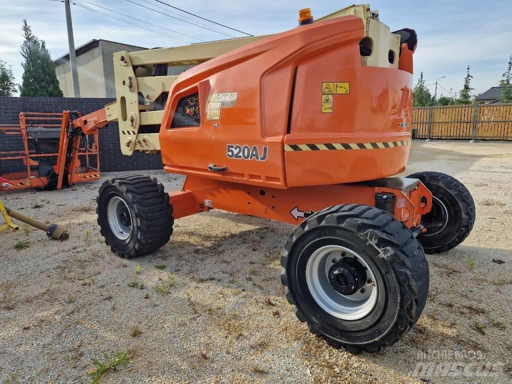 JLG 520AJ Gelenkteleskoparbeitsbühnen