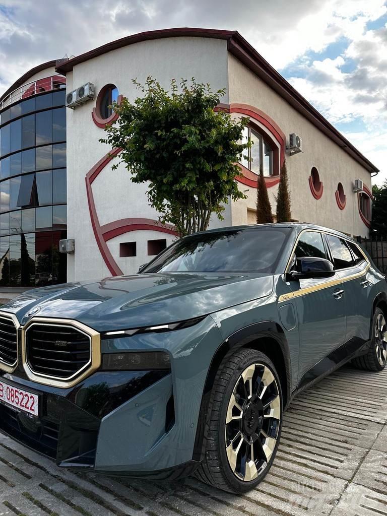 BMW XM PKWs