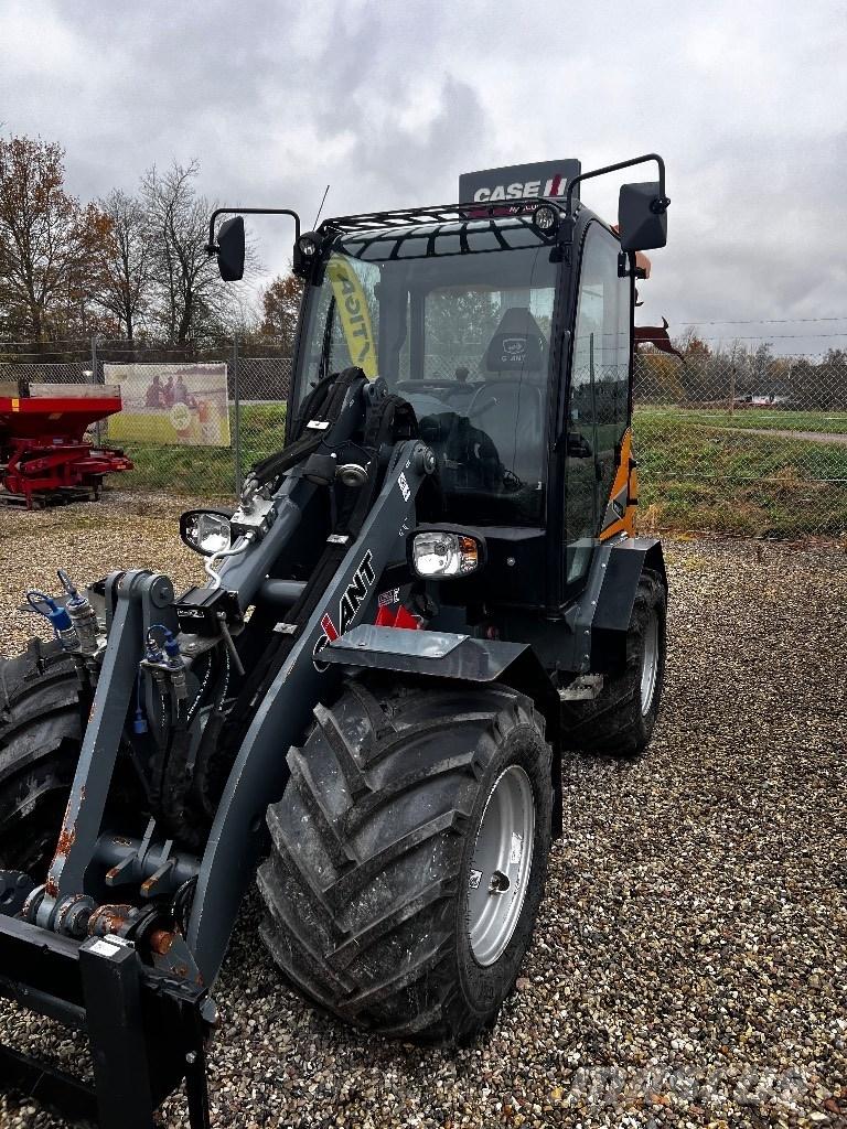 GiANT G3500 Minilader