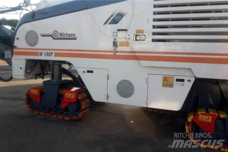 Wirtgen W100F Andere Fahrzeuge