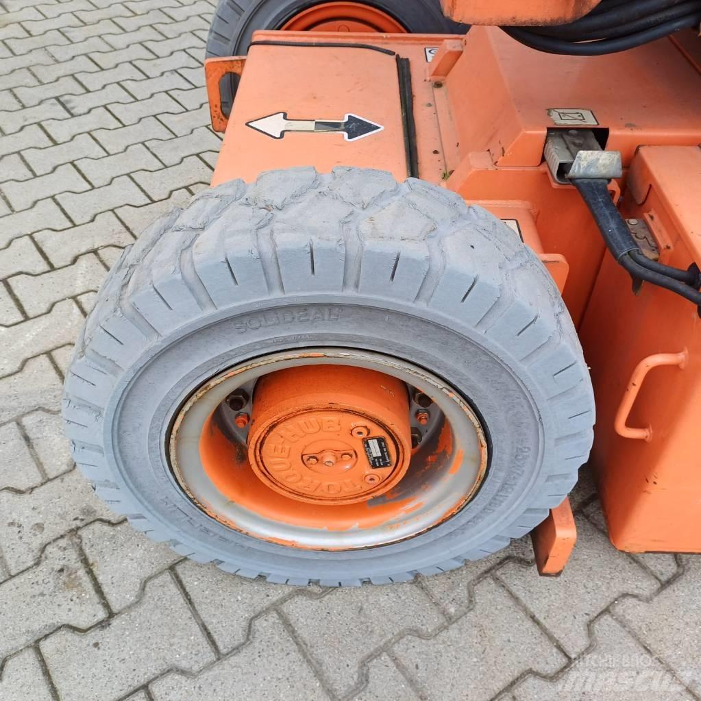 JLG E300AJP Gelenkteleskoparbeitsbühnen