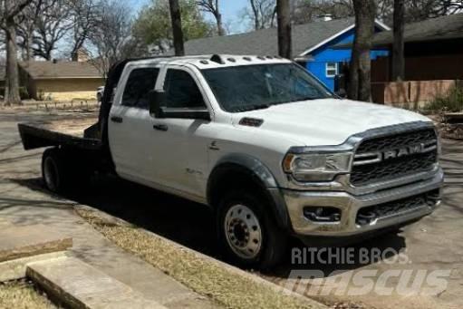 RAM 4500 TRADESMAN Pritschenwagen/Pritschenwagen mit Seitenklappe