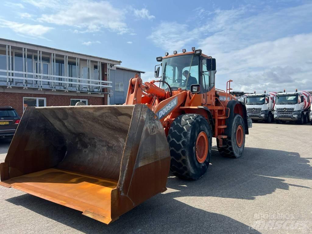 Doosan dl 300 Radlader