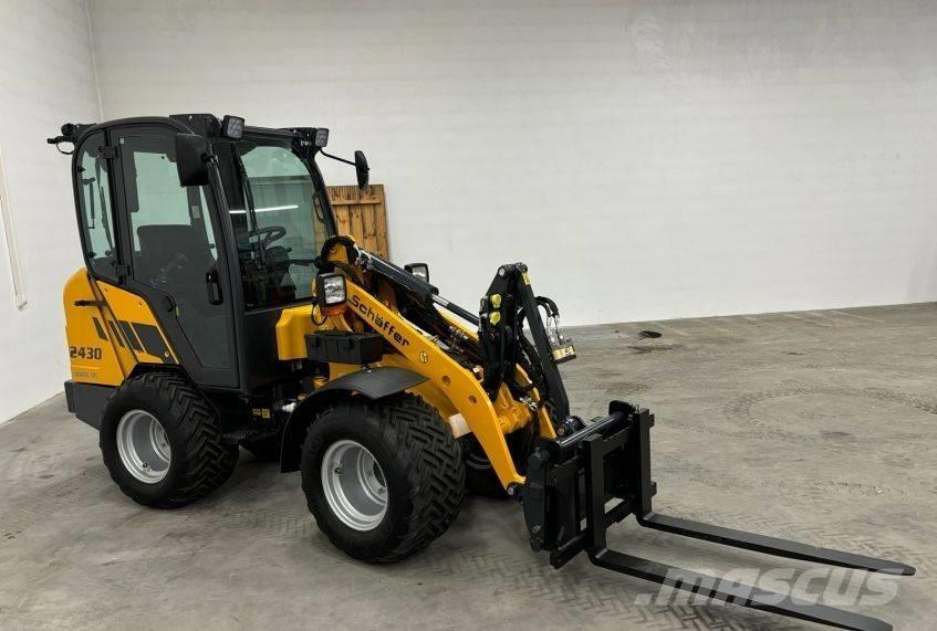 Schäffer 2430 HD Kompaktlader