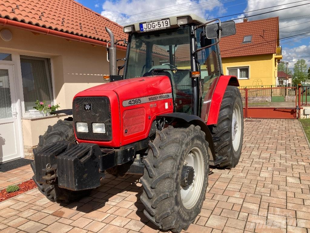 Massey Ferguson 4365 Traktoren