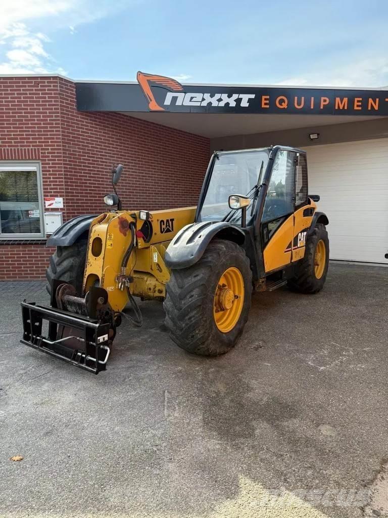 CAT TH 330 B Teleskoplader