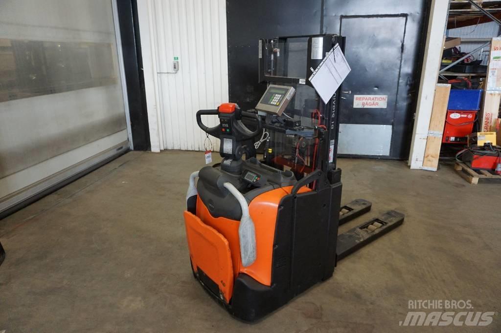 Toyota SPE200D Deichselstapler