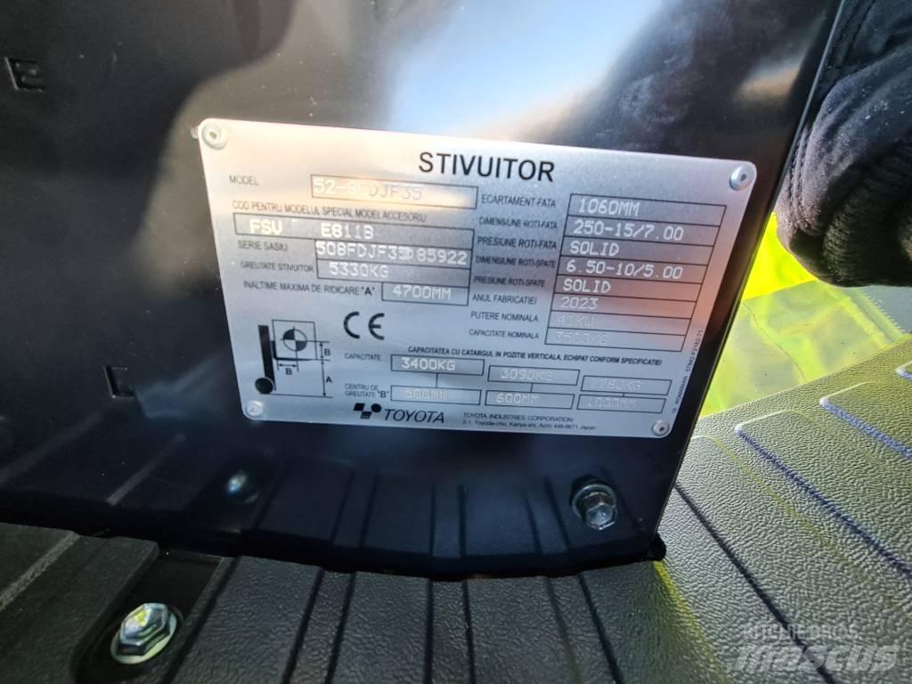 Toyota Tonero Schubmaststapler
