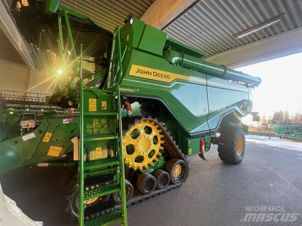 John Deere X9 1100 Mähdrescher