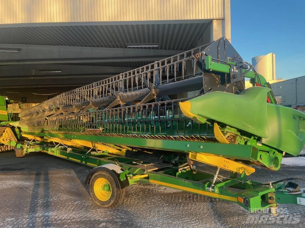 John Deere X9 1100 Mähdrescher