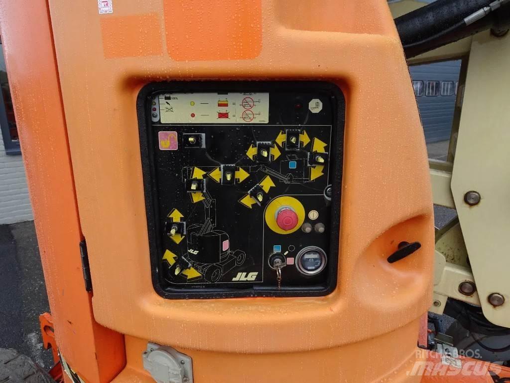JLG E300AJP Gelenkteleskoparbeitsbühnen