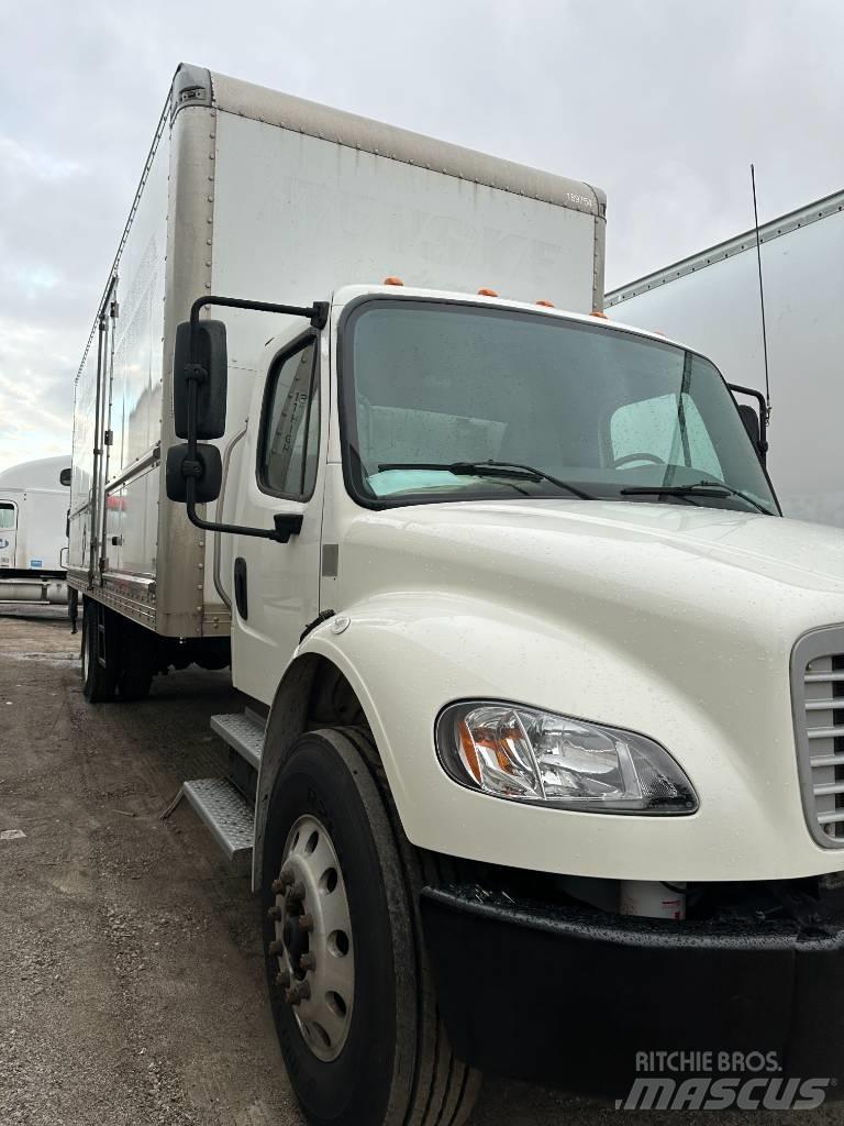 Freightliner M2 106 Kofferaufbau