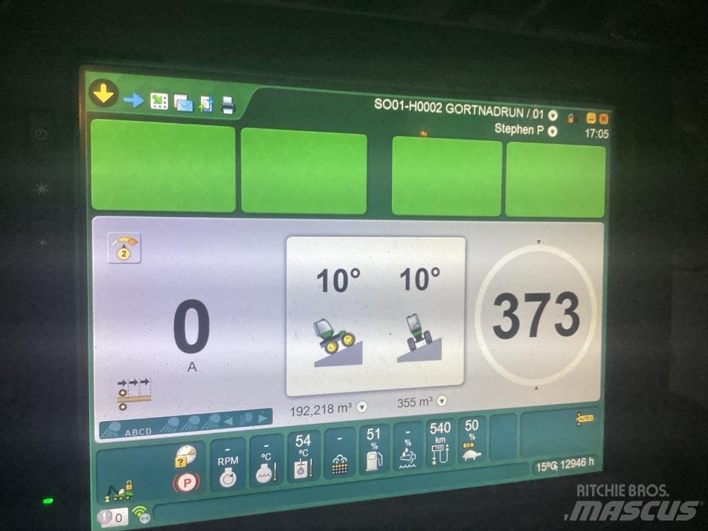 John Deere 1470G Harvester