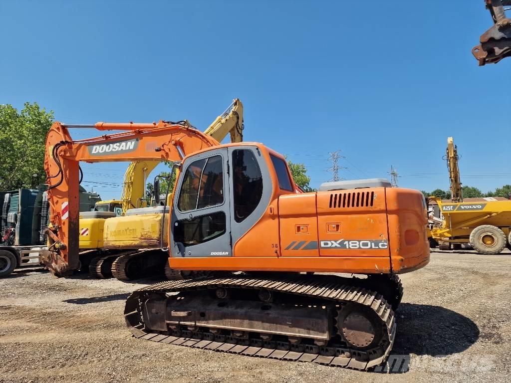 Doosan DX 180 LC Raupenbagger