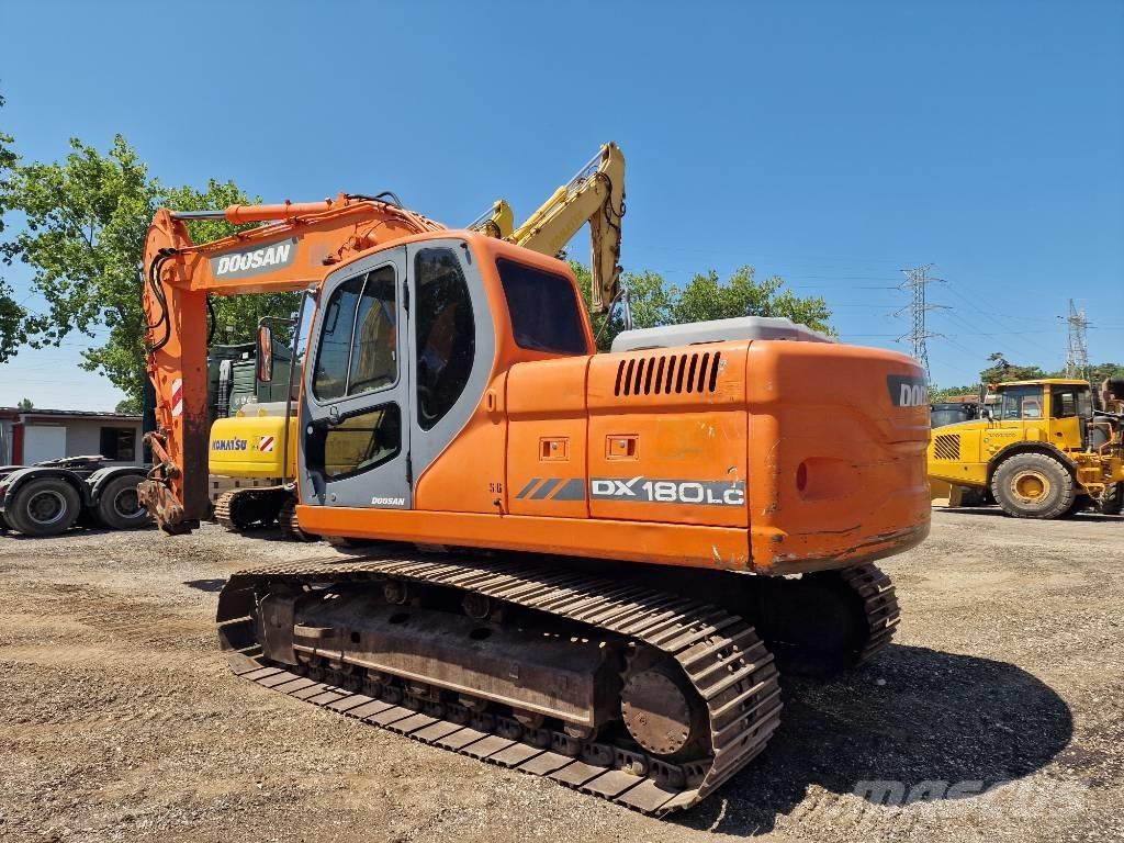 Doosan DX 180 LC Raupenbagger