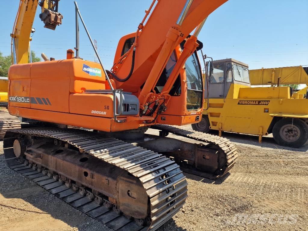 Doosan DX 180 LC Raupenbagger