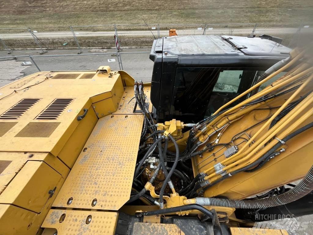 CAT 330 Raupenbagger