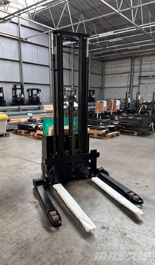 Mitsubishi SBP16N3S Deichselstapler