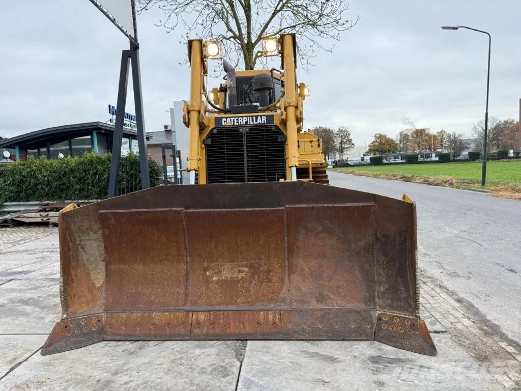 CAT D7R Bulldozer