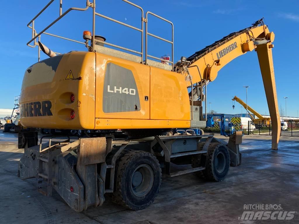 Liebherr LH40M Materialumschlag