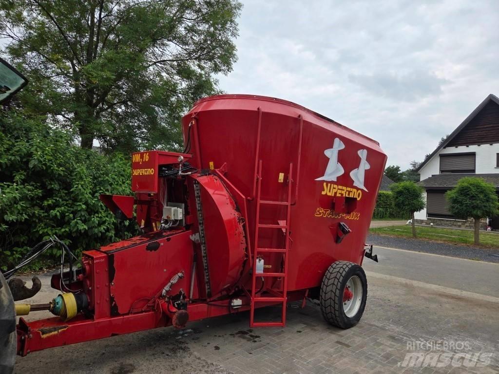 Supertino VM2 16 Futtermischwagen