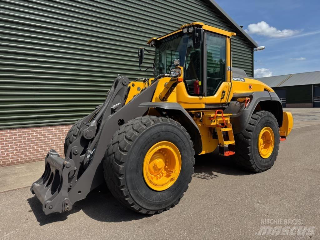 Volvo L 120 H Radlader