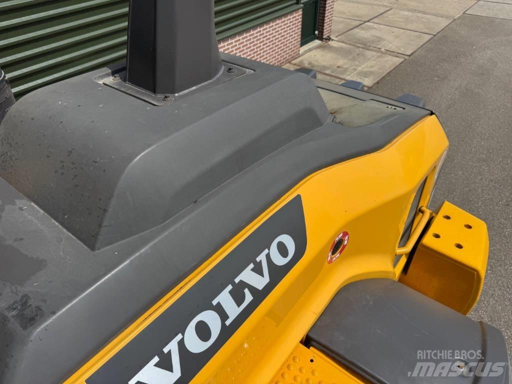 Volvo L 120 H Radlader