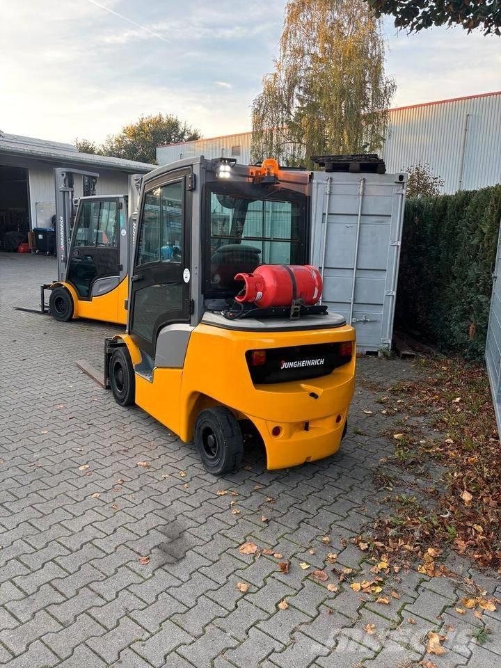 Jungheinrich TFG 425 LPG heftrucks