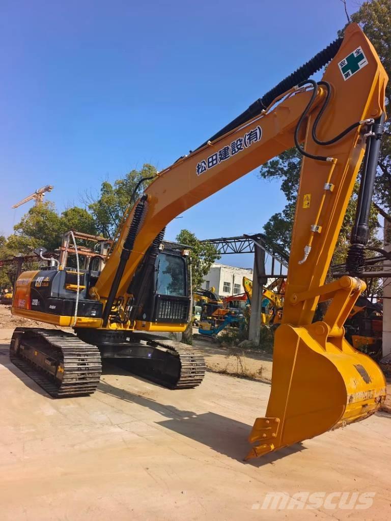 CAT 320 D2L Raupenbagger