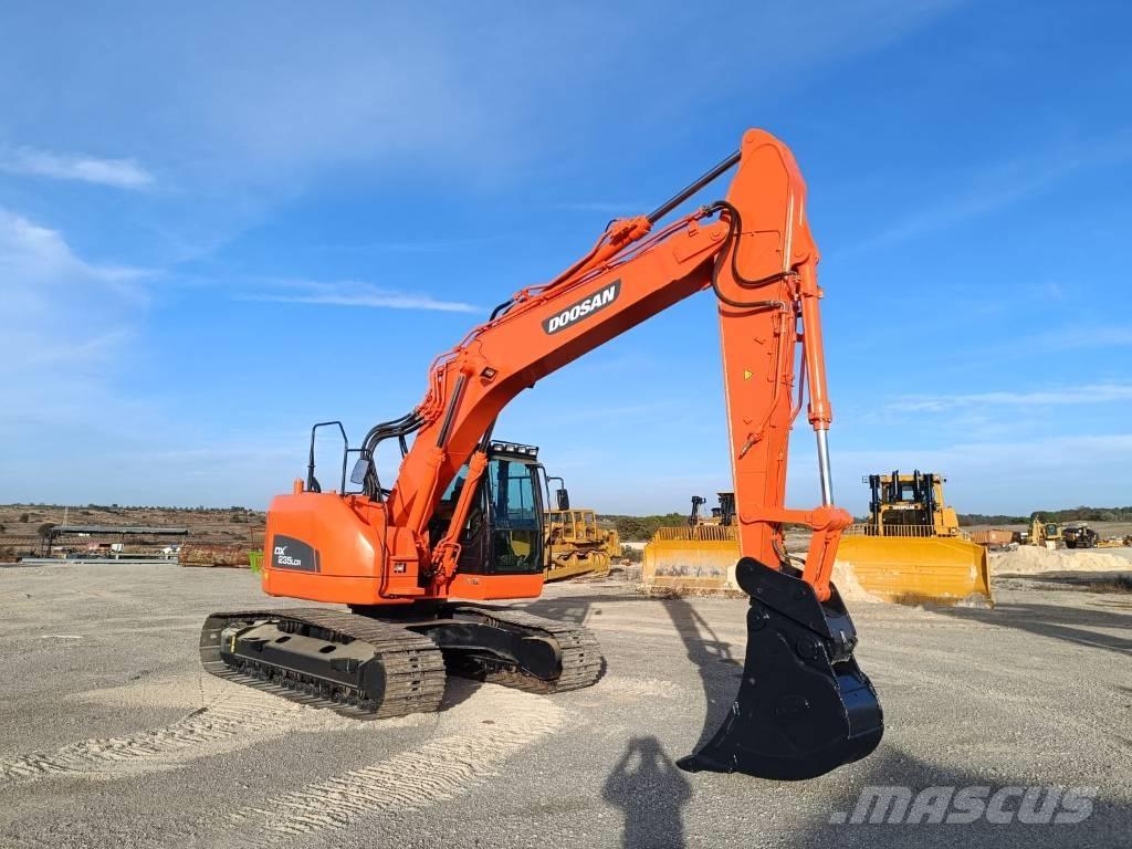 Doosan DX 235 LCR Raupenbagger