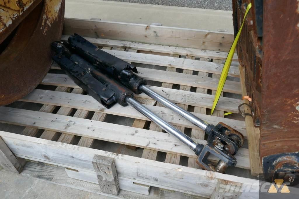 CAT 525D Grapple Transport Sonstige