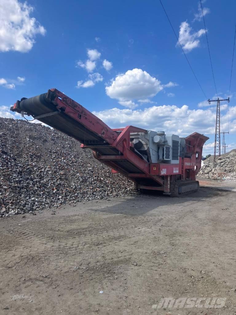 Sandvik QJ 340 Mobile Brecher