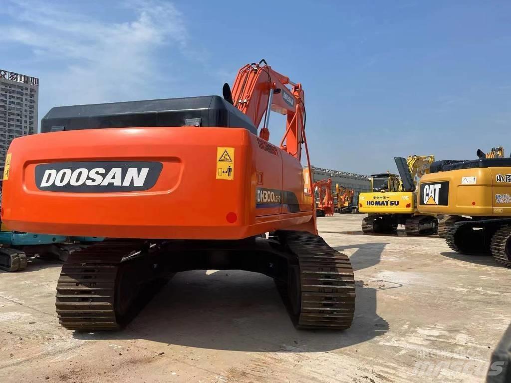 Doosan 300-7 Raupenbagger