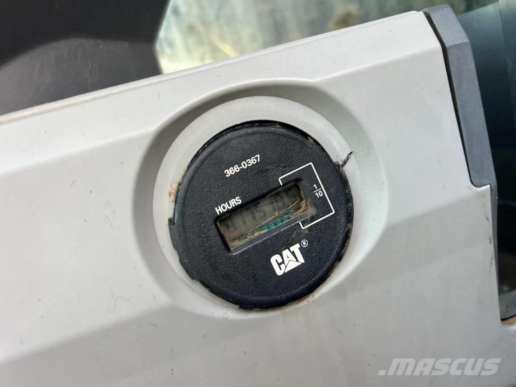 CAT 390 F L Raupenbagger