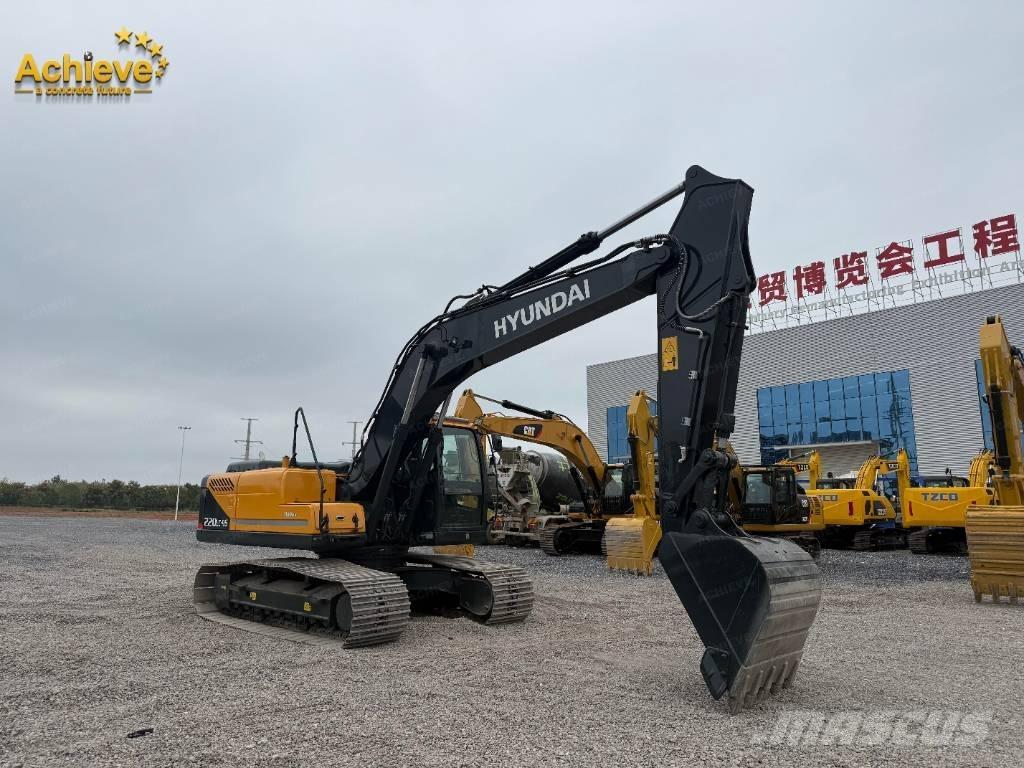 Hyundai 220LC-9S Raupenbagger