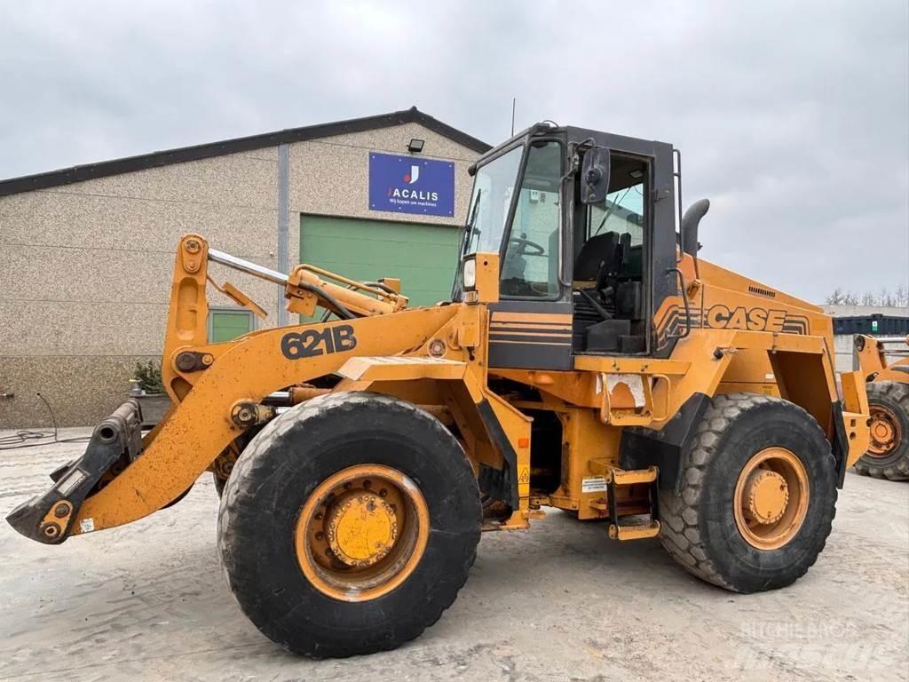 CASE 621B Radlader