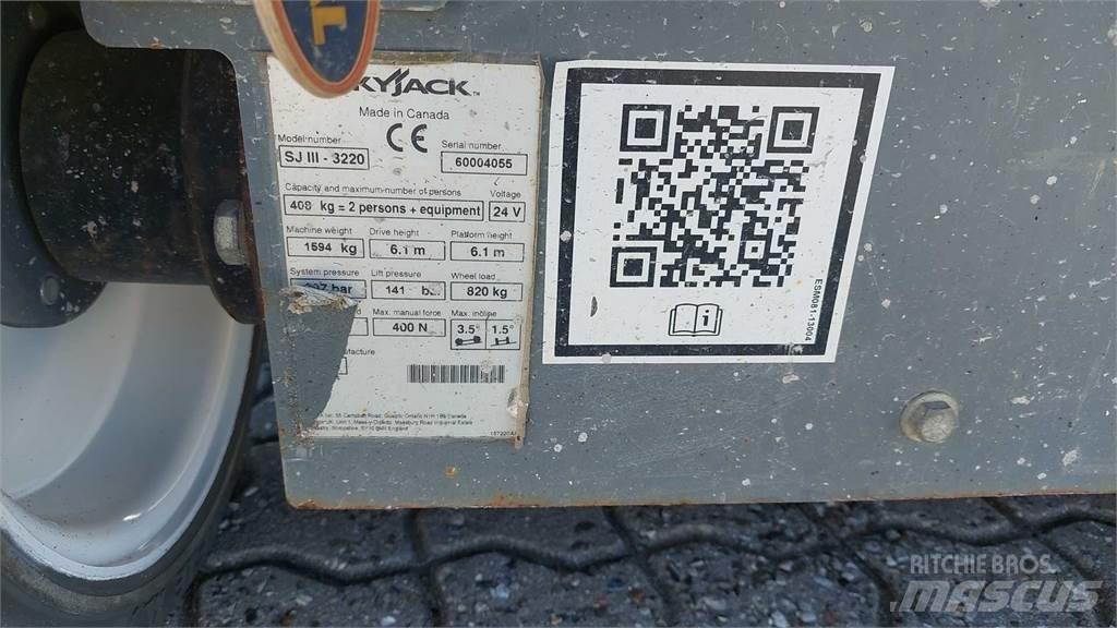 SkyJack SJIII3220 Scheren-Arbeitsbühnen