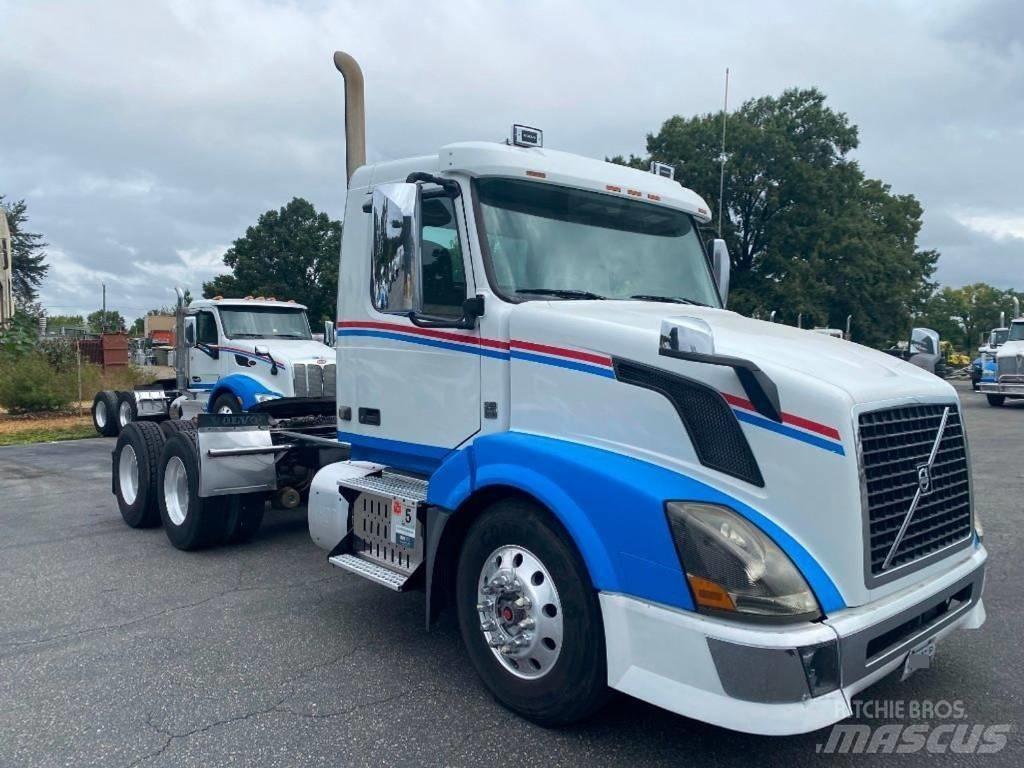 Volvo VNL Sattelzugmaschinen