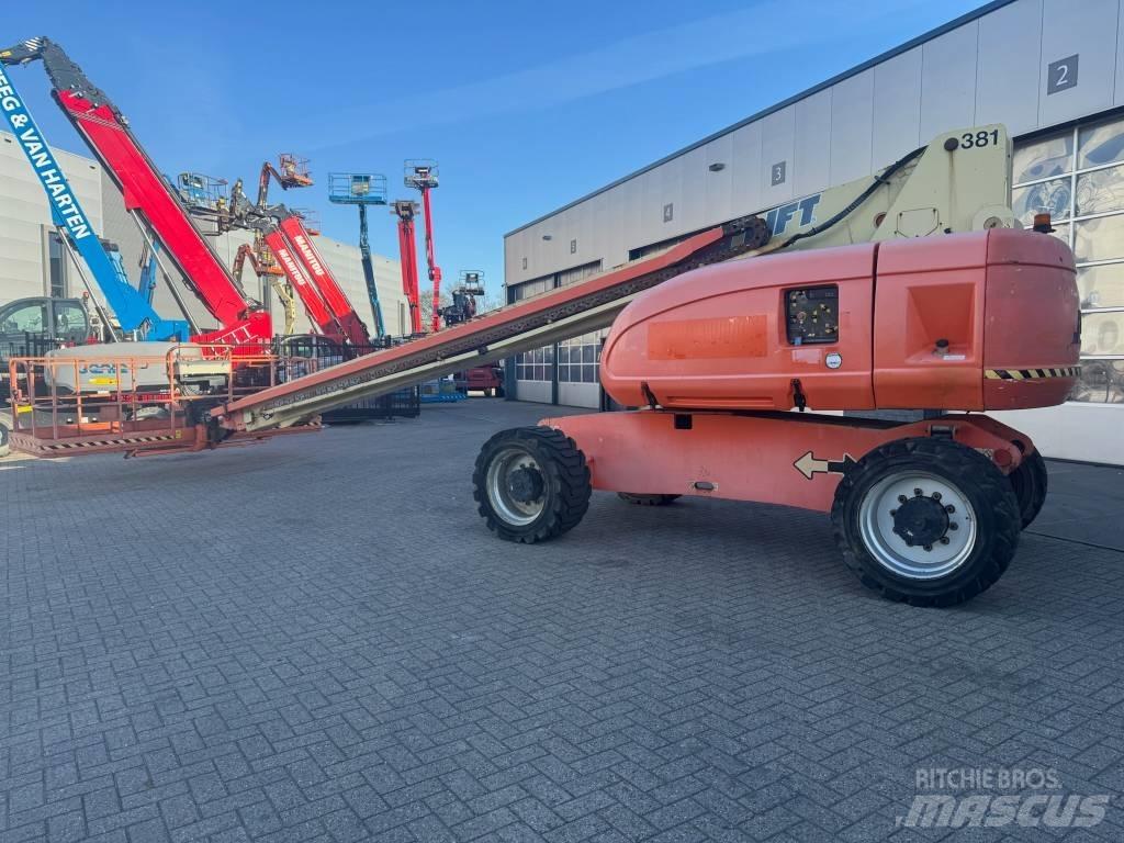 JLG 680 S Teleskopbühnen
