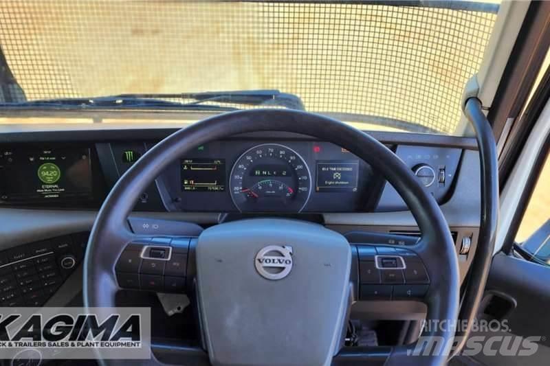 Volvo FH440 Andere Fahrzeuge