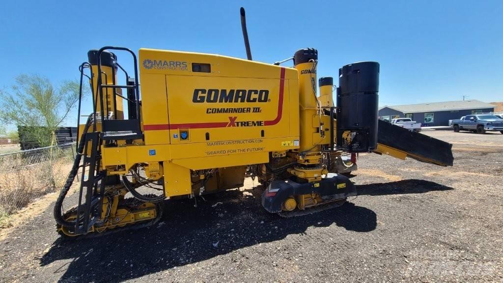 Gomaco Commander III Strassenfertiger