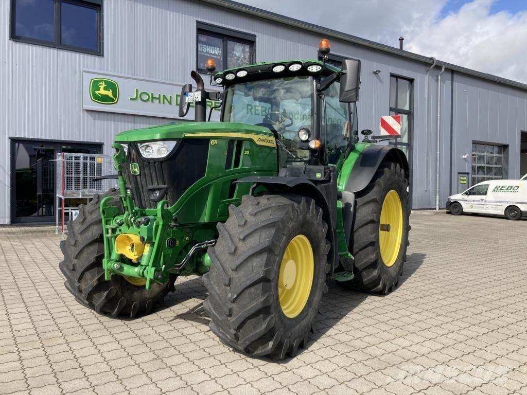 John Deere 6R215 Traktoren